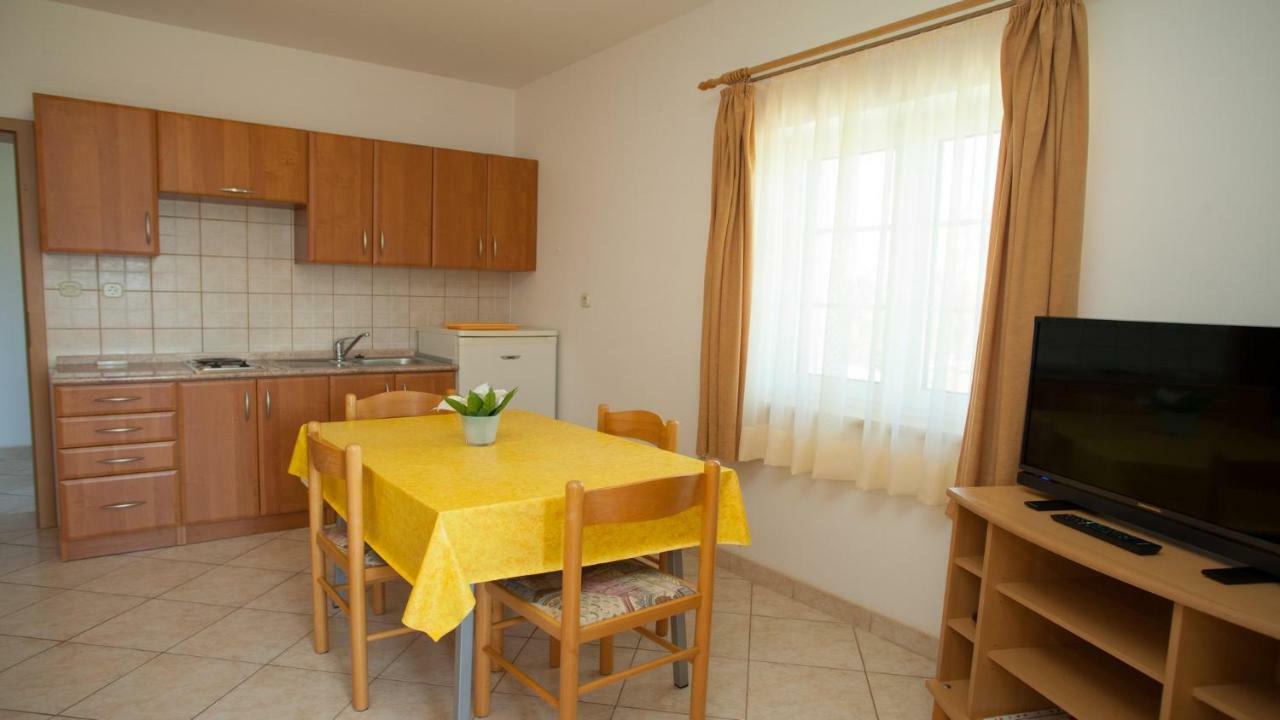 Apartments Basaca Đảo Pag Ngoại thất bức ảnh