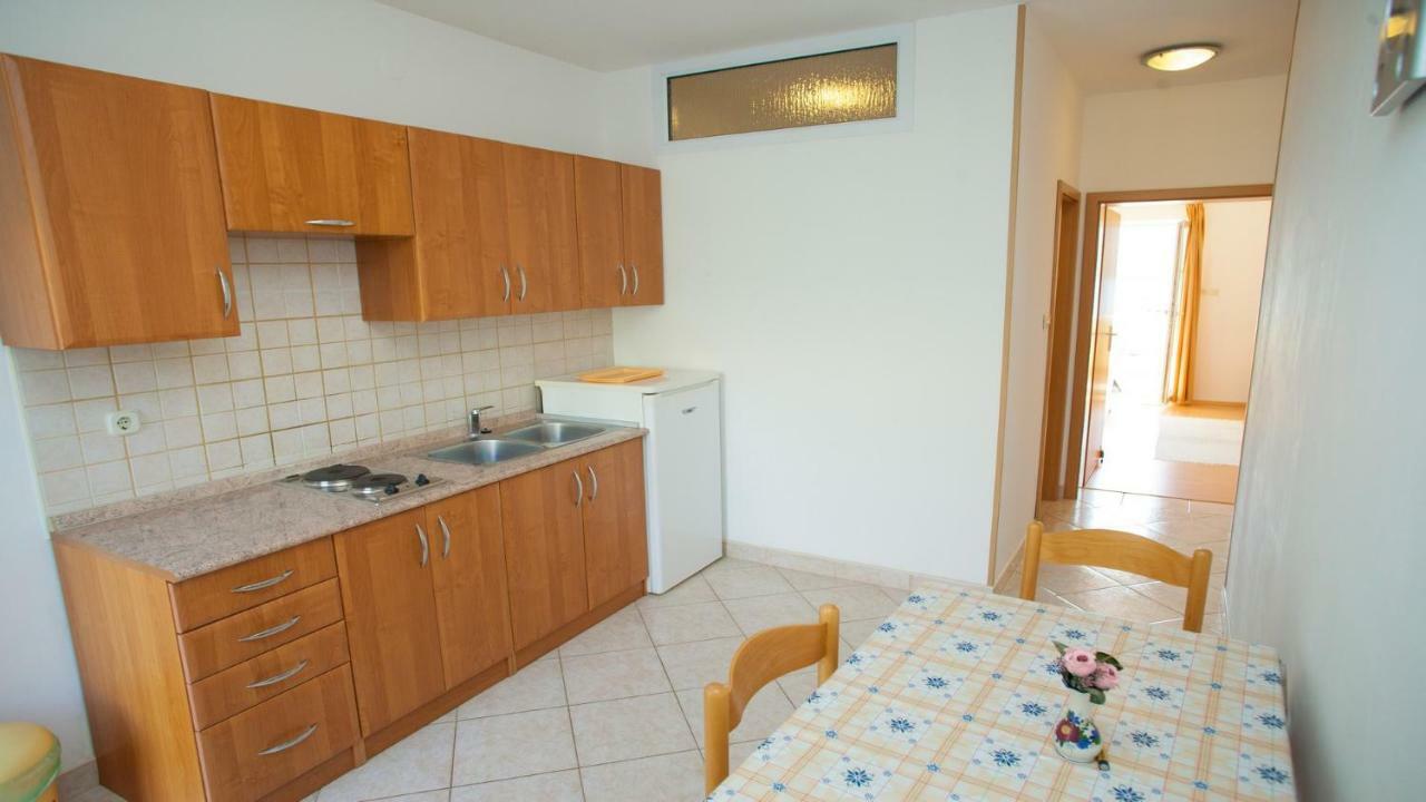 Apartments Basaca Đảo Pag Ngoại thất bức ảnh